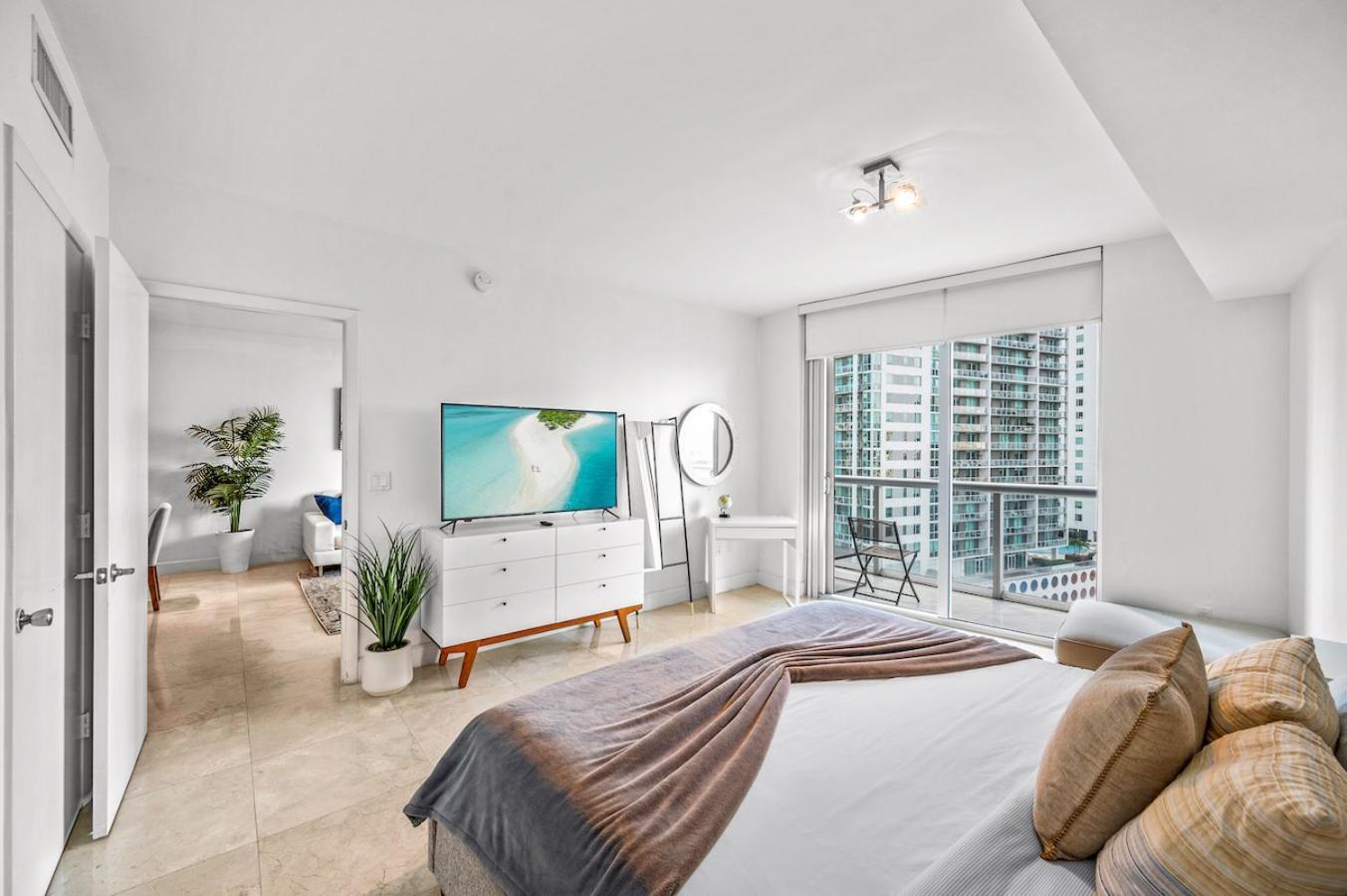 *W Icon Brickell- Luxury 2Br Highrise Corner Condo** Маями Екстериор снимка