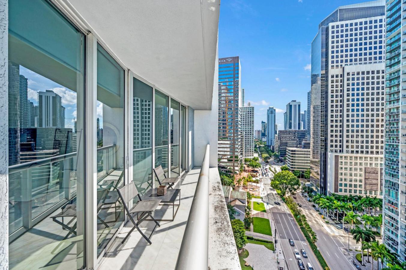 *W Icon Brickell- Luxury 2Br Highrise Corner Condo** Маями Екстериор снимка
