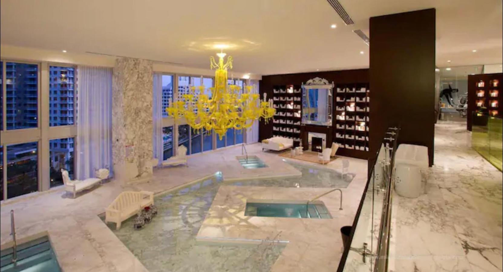 *W Icon Brickell- Luxury 2Br Highrise Corner Condo** Маями Екстериор снимка