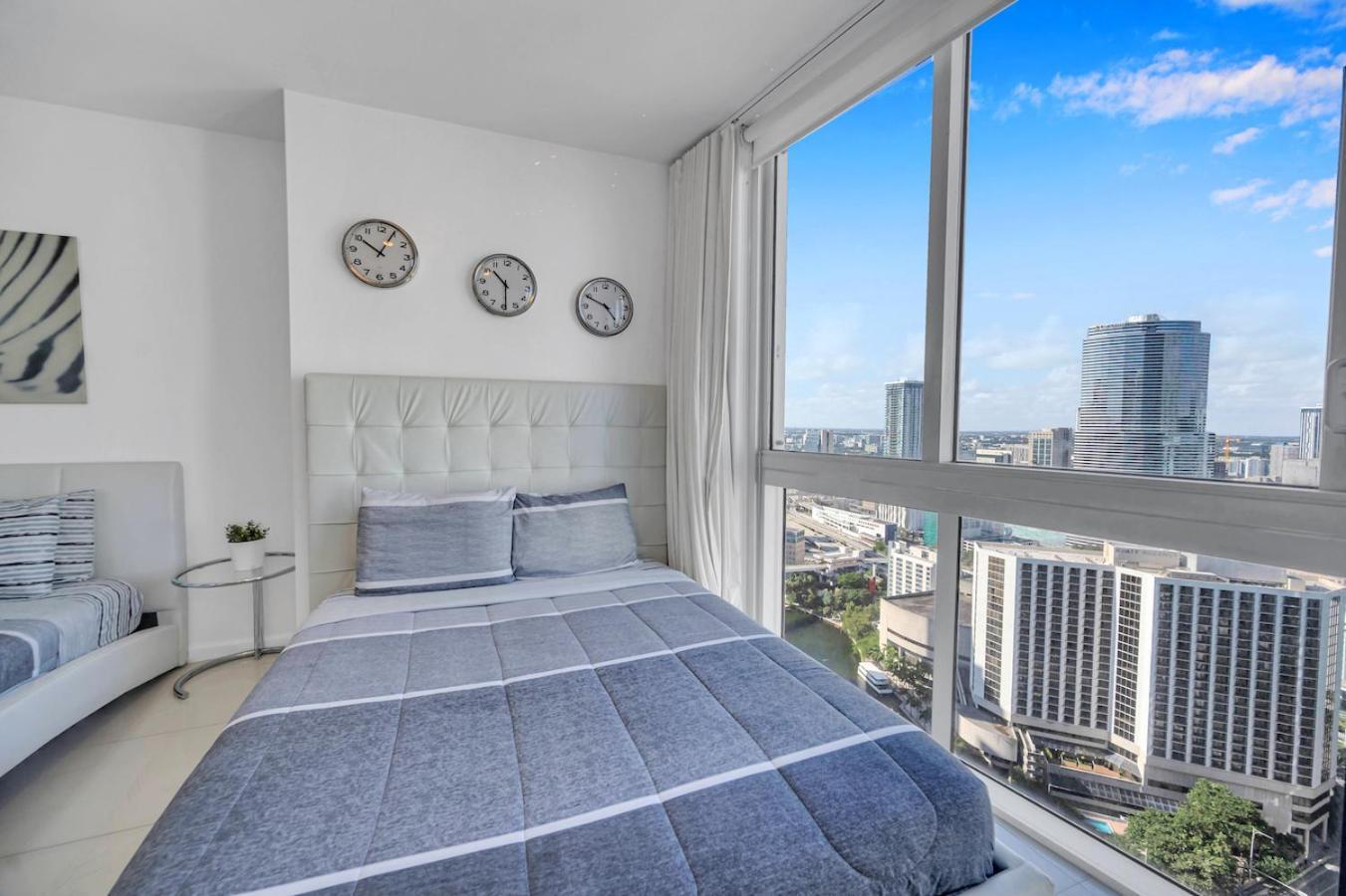 *W Icon Brickell- Luxury 2Br Highrise Corner Condo** Маями Екстериор снимка
