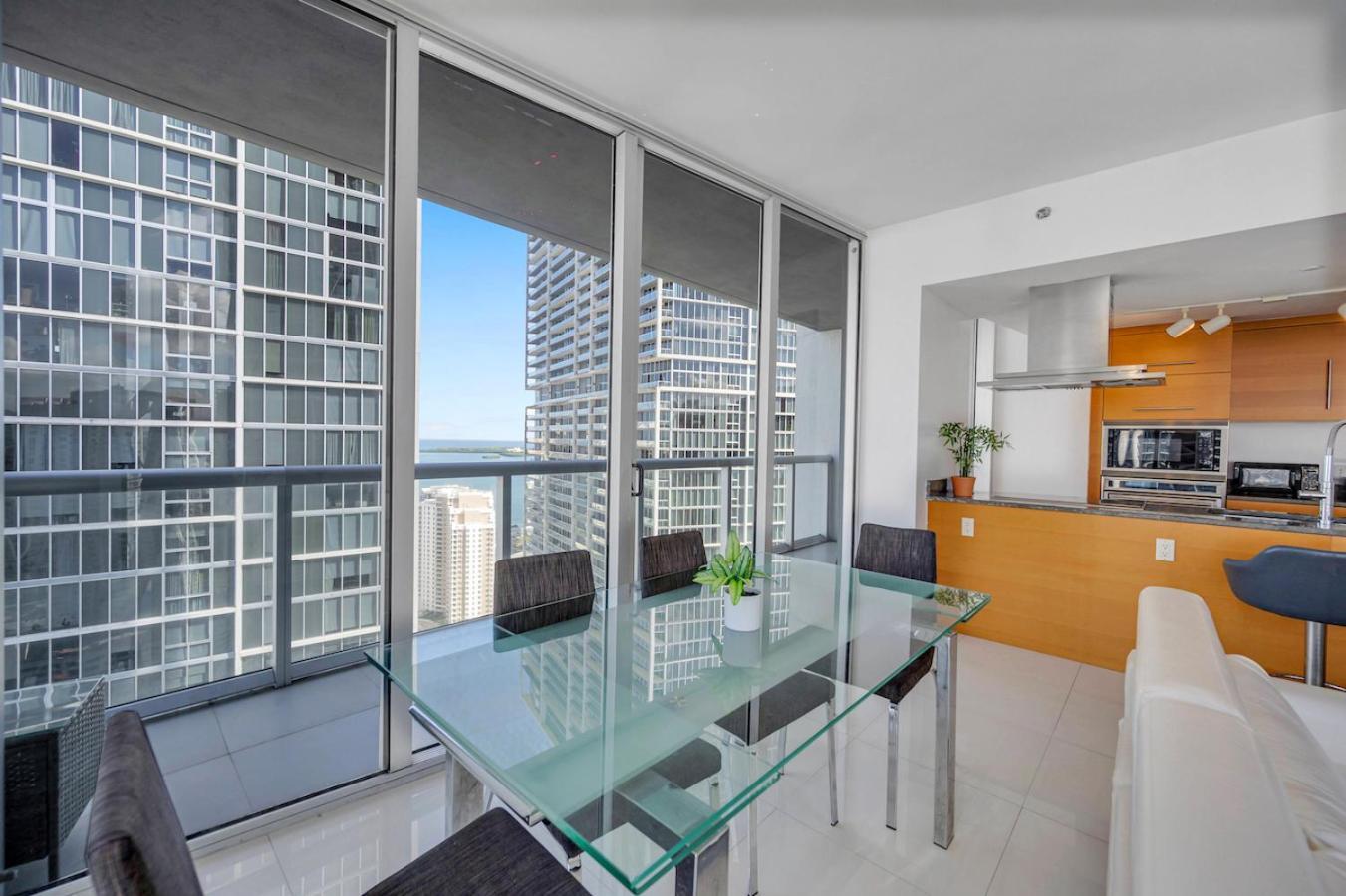 *W Icon Brickell- Luxury 2Br Highrise Corner Condo** Маями Екстериор снимка