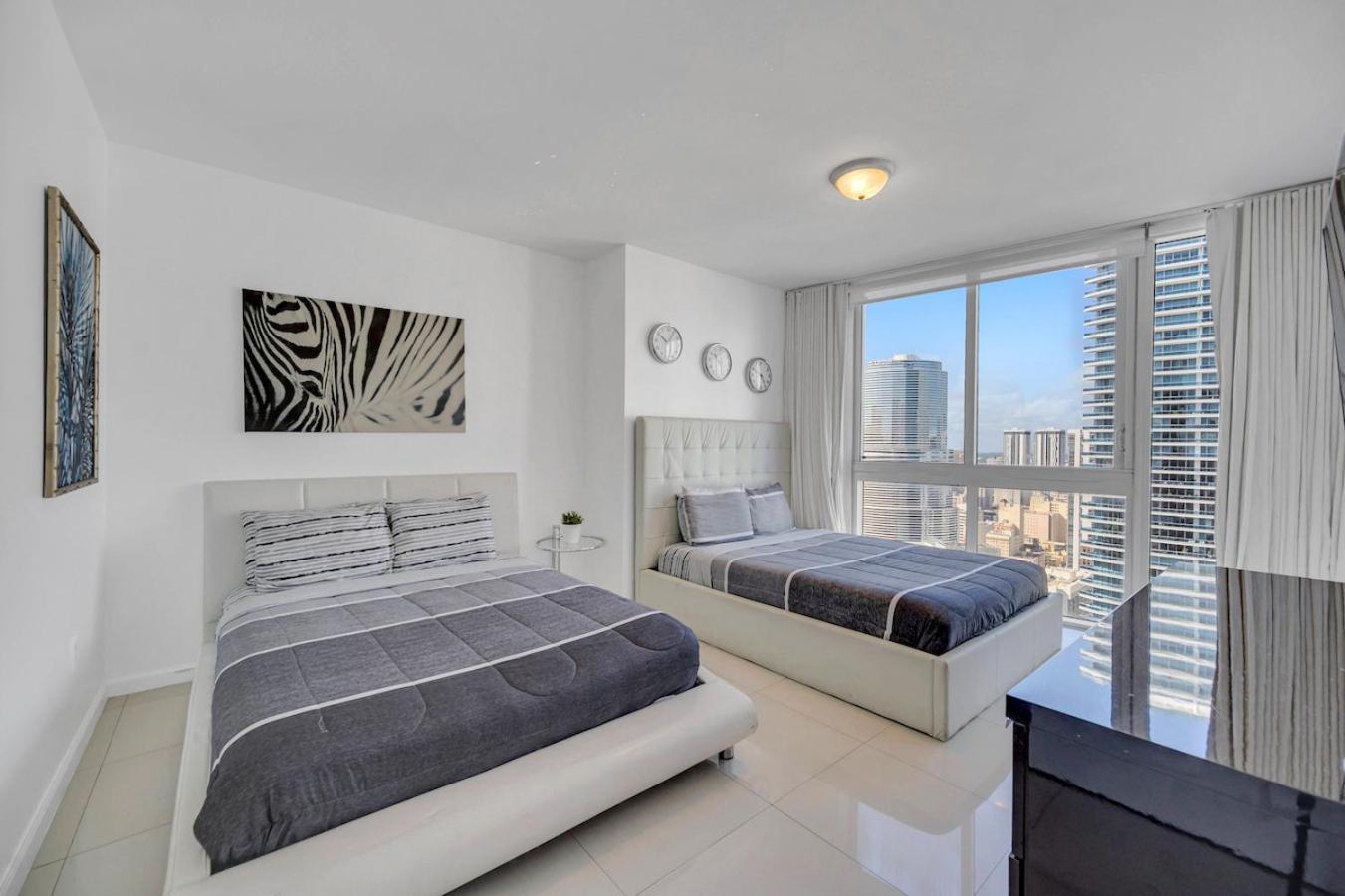 *W Icon Brickell- Luxury 2Br Highrise Corner Condo** Маями Екстериор снимка